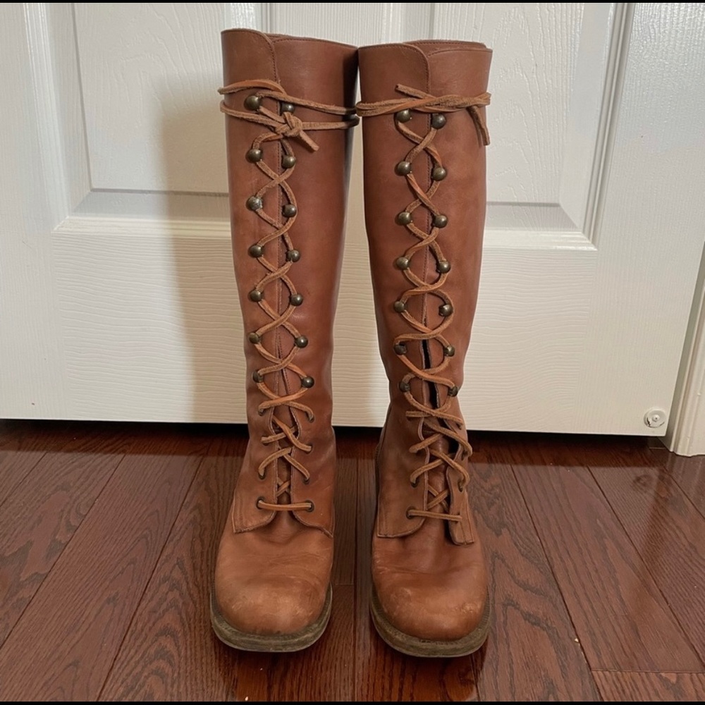 Brown’s Leather Brown Lace-Up Boots